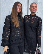 0 Kimika Black lace Blouse