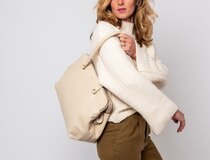 0 Olivia Grain Business/lap top Bag Beige/gold